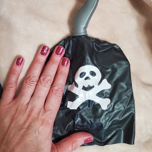 Pirate Costume Sz 4/5, 4 Pieces Very Good Condition - Picture 5 of 13